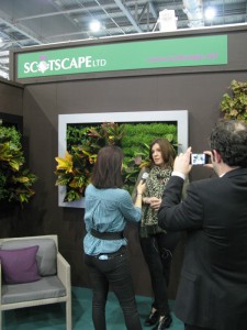 Entrevista a Anna Roochove en stand SCOTSCAPE, SLIMGREENWALL