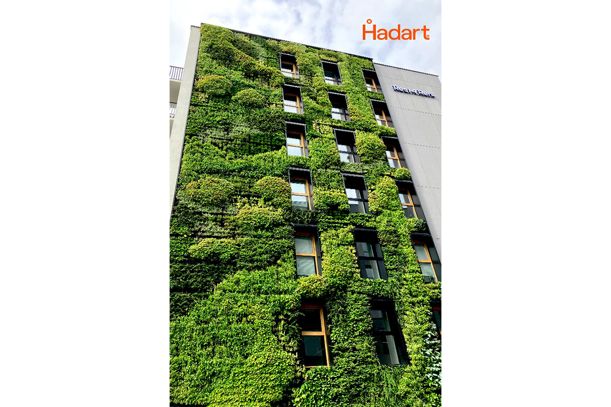 jardin vertical hotel polonia