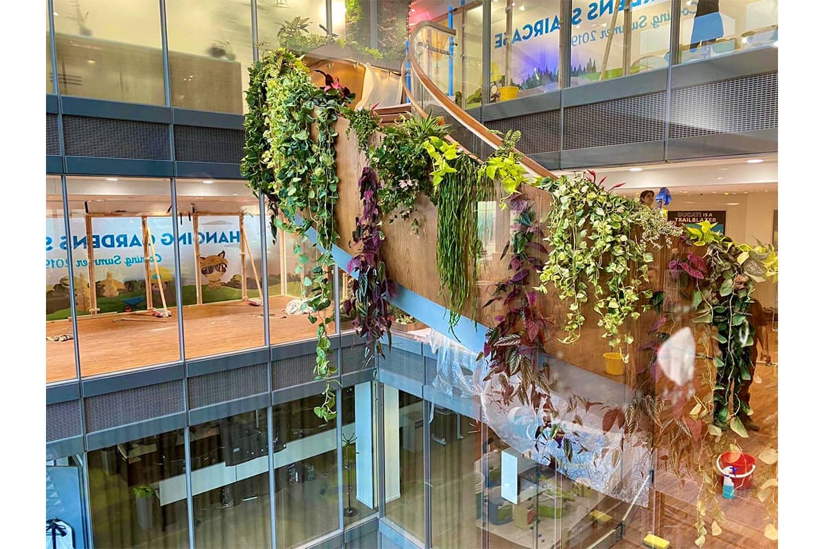 salesforce london escalera vegetal